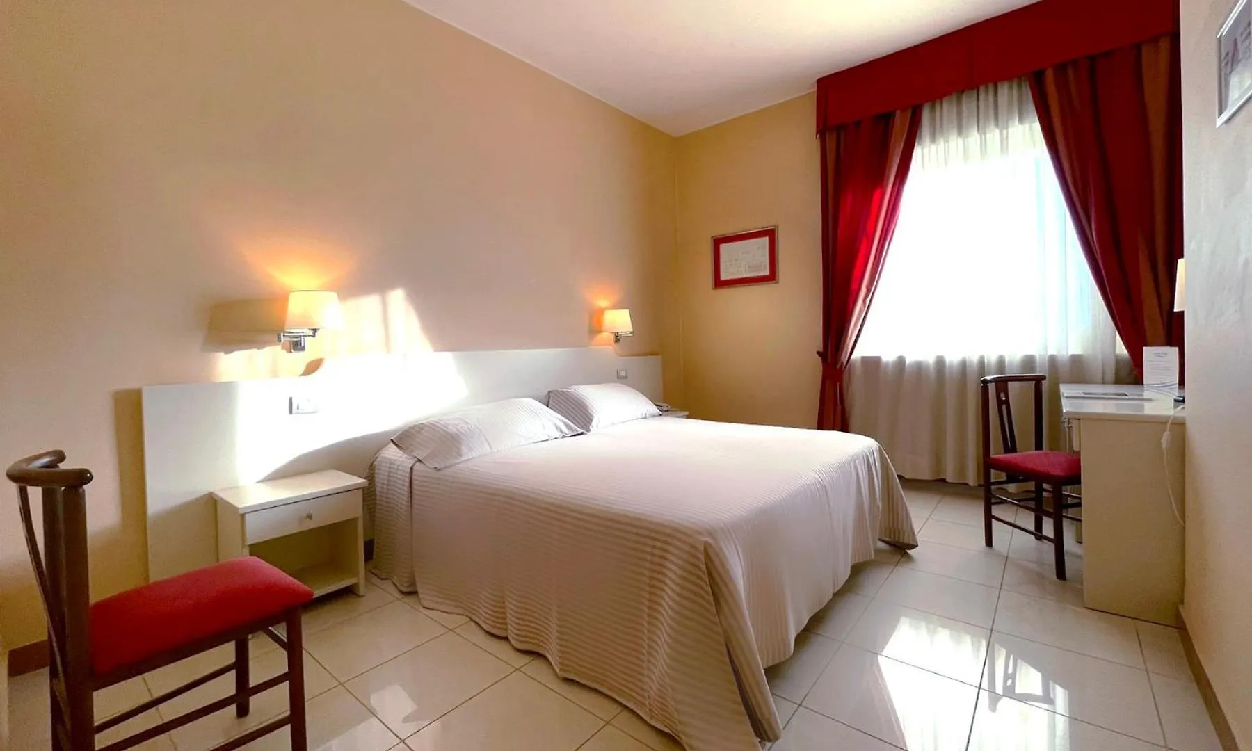Barion Hotel & Congressi 4*, Bari
